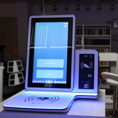 компактный терминал для книг